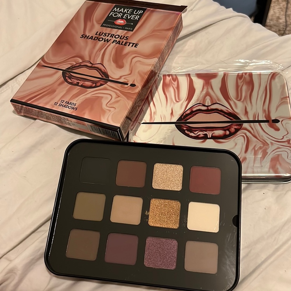 MUFE Lustrous Palette